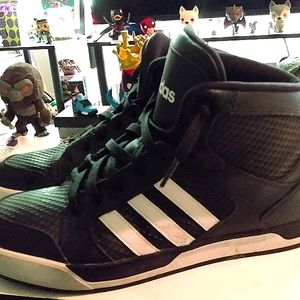 ADIDAS Men's 11.5 Gently Used